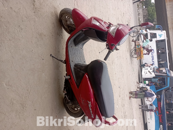 Hero honda pleasure